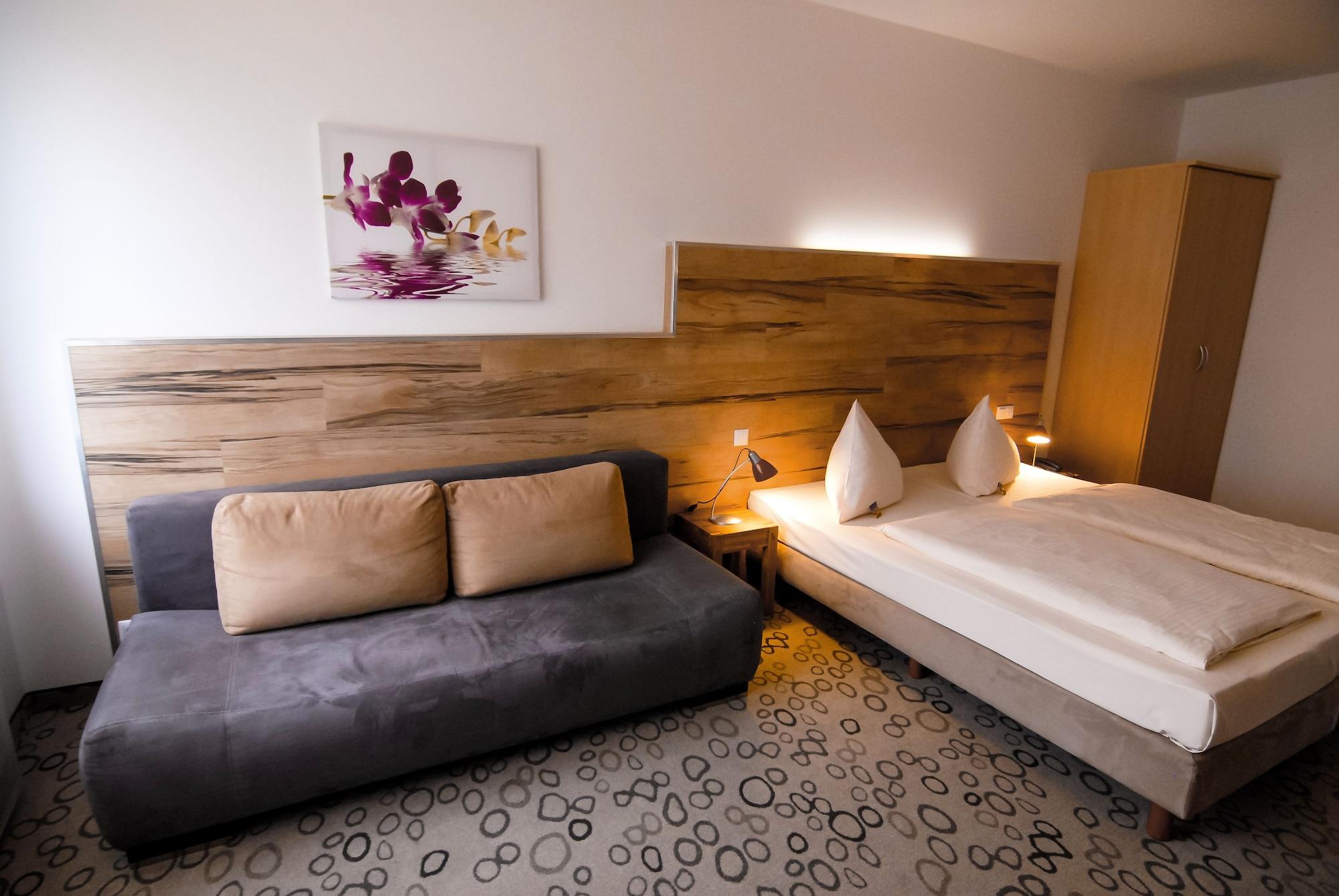 Petul Apart Hotel Am Ruhrbogen Bochum Exterior photo